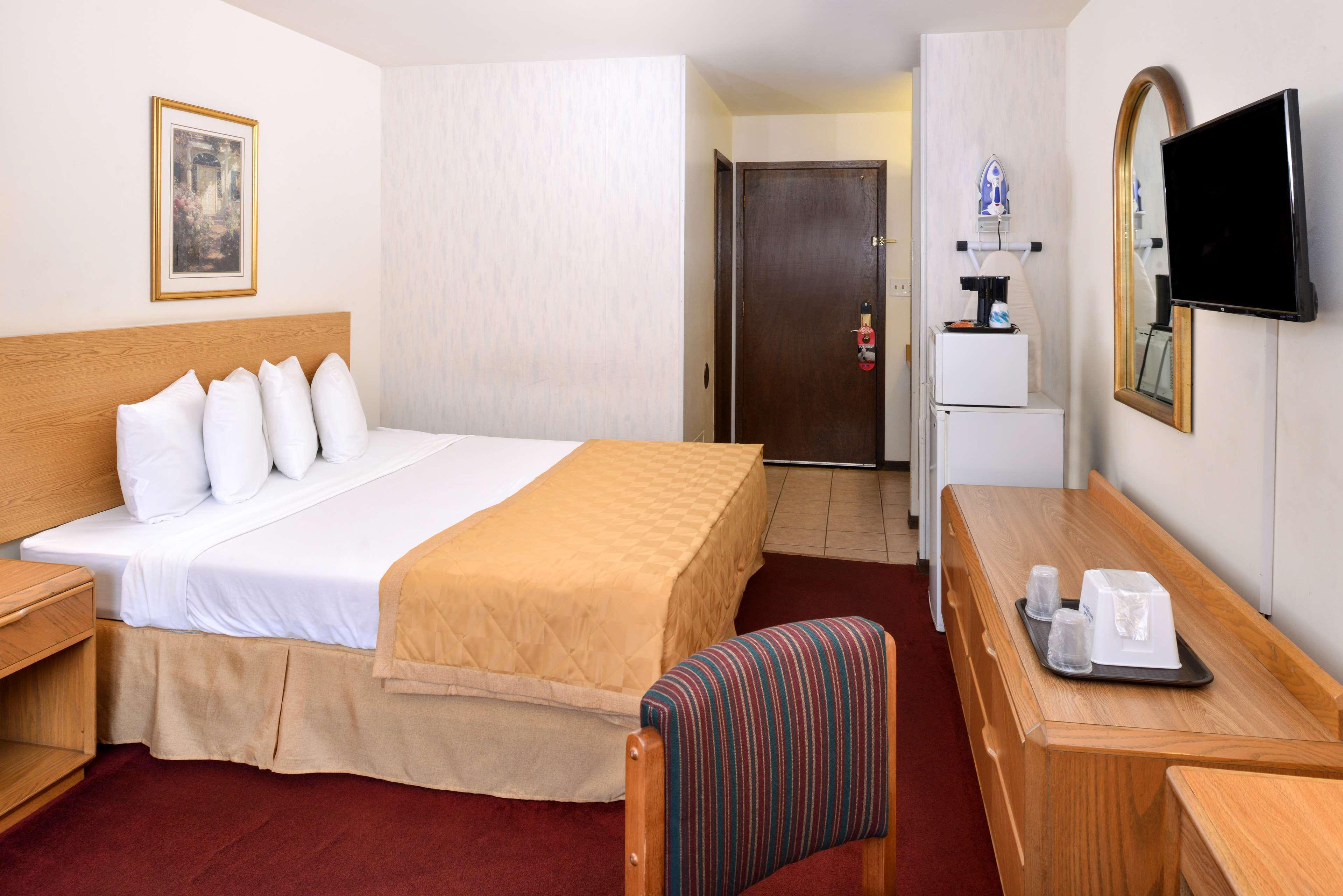 America'S Best Value Inn La Crosse Buitenkant foto