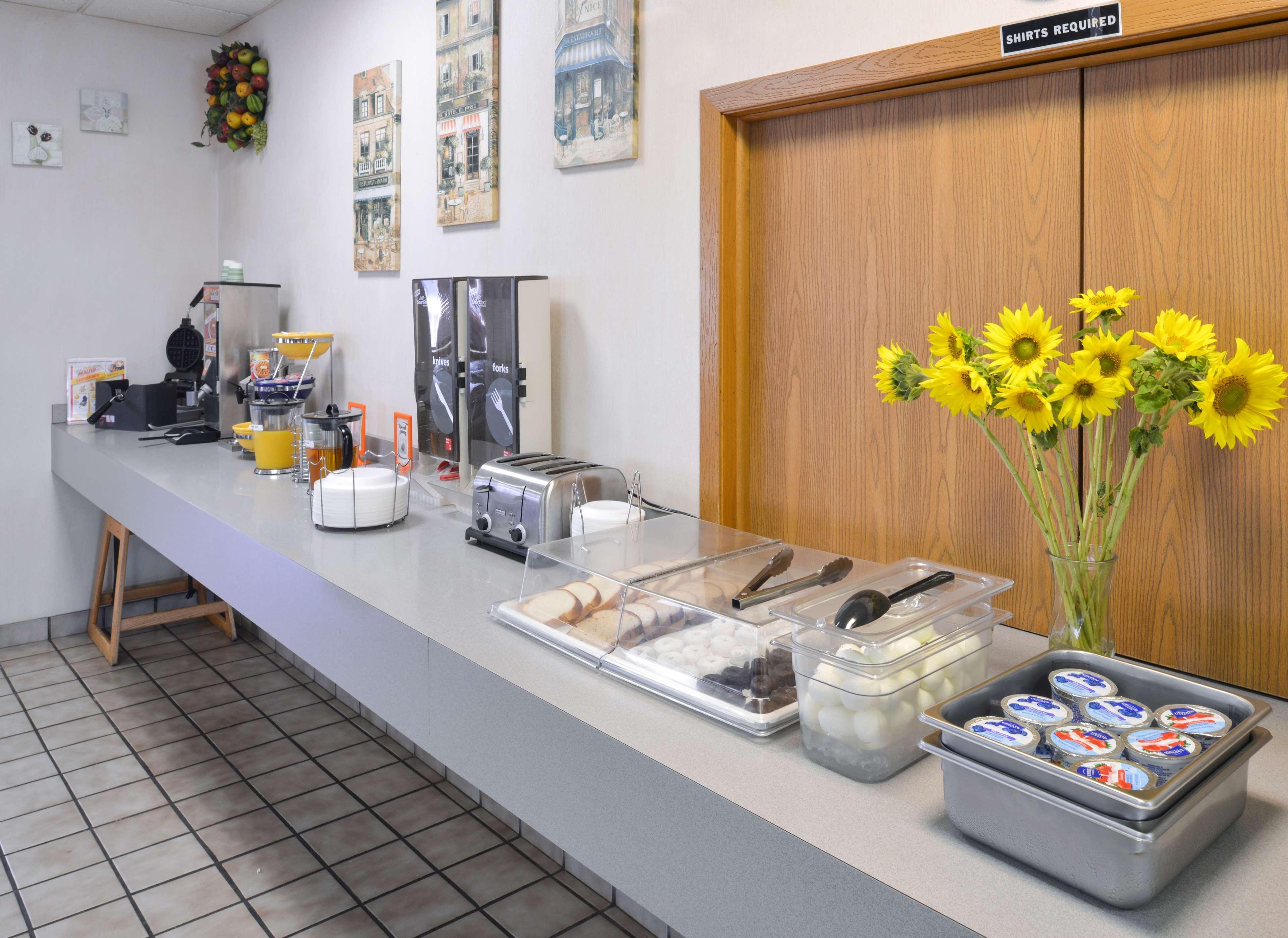 America'S Best Value Inn La Crosse Buitenkant foto