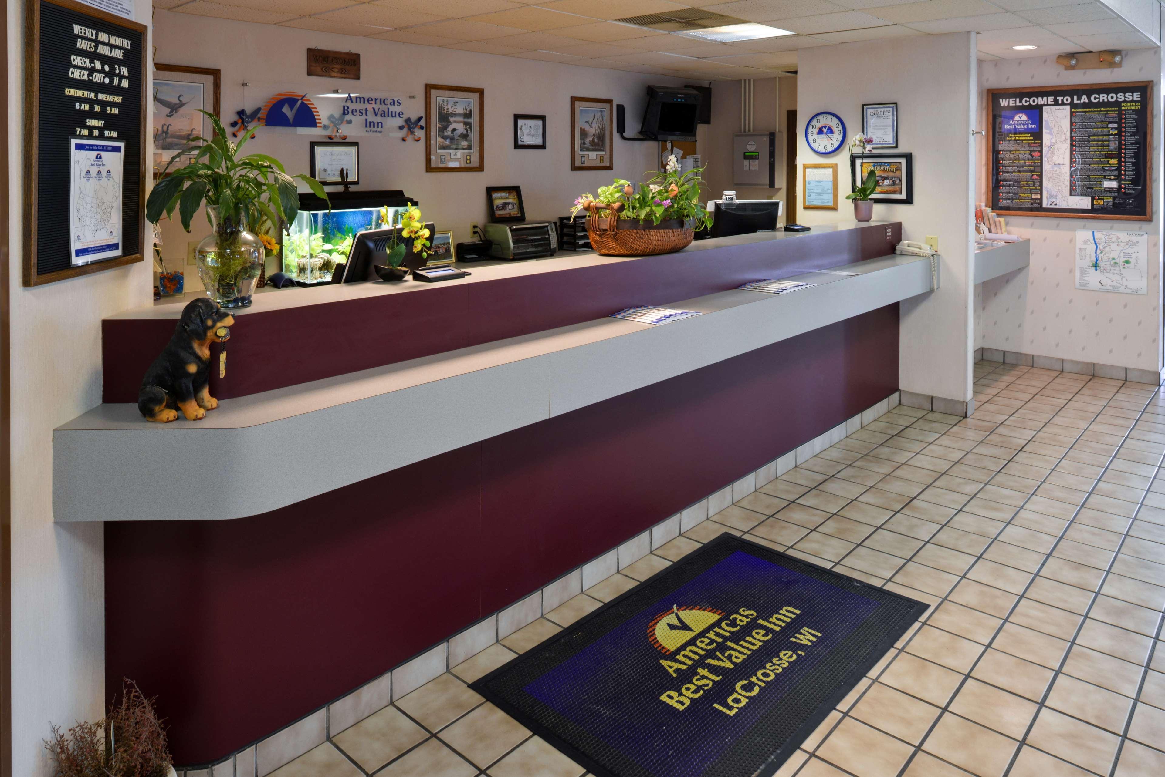 America'S Best Value Inn La Crosse Buitenkant foto